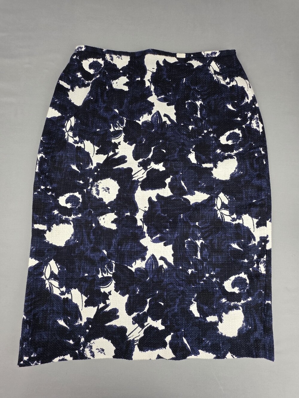 Lafayette 148 Pencil Skirt 8 Floral Textured Office Career Business Casual